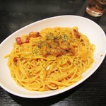 Bonjurusakata - 生ウニとトマトのクリームソーズ。1280円＋税