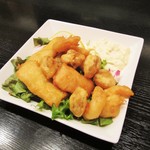 Bonjurusakata - 魚介のフリット 食べるタルタルソース。780円＋税