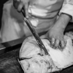 うを徳 - 淡路（あはぢ）松皮鰈（まつかはがれひ）、八百卅匁（≒3.1kg）