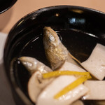 うを徳 - "椀（わん）"、柳葉魚（しゝはむ）