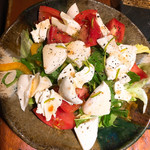 旬酔基じ - 2種のチーズとトマトのサラダ♬︎