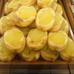 神戸屋 - ショーケースの　たっぷり青森リンゴ