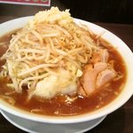 日の出らーめん 仙台分店 - 仙台二郎＋野菜（有料）+コール（にんにく）