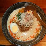 担々麺 やまべ堂 - 女性に人気！「白坦々麺」