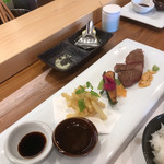 天ぷら鉄板料理 天旬 - 鉄板料理…A4ランクの牛肉(イチボ)ステーキ・ハヤトウリの上にツクネを万願寺唐辛子で包んで・マコモダケの天ぷら
