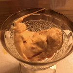 うを徳 - パプリカのムース　鯛の潮汁をベースに香味野菜を入れてペースト