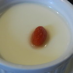 HIRO - 杏仁豆腐　アップ