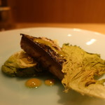RISTORANTE IL NODO - 地物サバの鎌倉レタス グリーンマスタードがけアップ