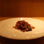 RISTORANTE IL NODO - 岩手県短角牛ボロネーゼ 鎌倉の小松菜 ストロッツァプレーティ