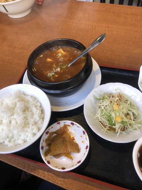 赤坂餃子楼 アカサカギョウザロウ 赤坂見附 中華料理 食べログ