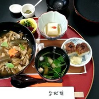 美濃吉本店 竹茂楼 - 