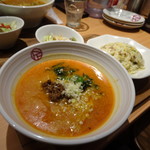 Shukou Menhan Ateniyoruritoru Chaina - 担々麺半チャーハンセット800円