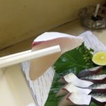 立呑み処 呑べえ - サバのお造りのドアップ？！