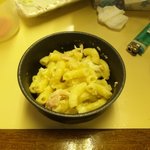 立呑み処 呑べえ - マカロニサラダ、２００円。