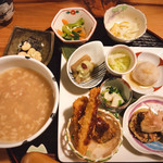 大和薬食処 ならやま茶館 - 