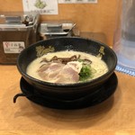 博多風龍 - とんこつラーメン