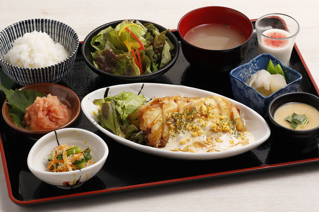 水炊き・もつ鍋・鳥料理 博多華味鳥 小田急海老名 …