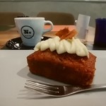 N2 ブランチクラブ - キャロットケーキ、カプチーノ