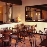 カフェラヴォワ かどやホテル