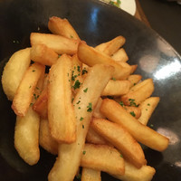 Bistro Buzz 赤坂 - 