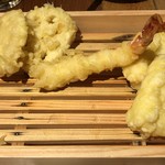 天ぷらスタンドKITSUNE - 天ぷら（食べかけだけど）