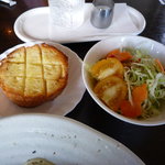 Cafe J,Road - パスタランチのサラダとパン