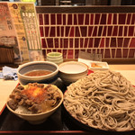 味奈登庵 - #家庭画報風味。  
      またしても勝手にミニ牛丼を作る。
      上級者の昼食。
      無論、旨い。