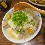 ロジウラサカバ アオコーナー - 塩もつ煮込