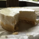 河口湖スイーツガーデン - チーズケーキ（プレーン）断面