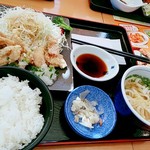 夢庵 - 鶏竜田揚げみぞれポン酢定食　ポン酢は別添えで自分で調整してかけます