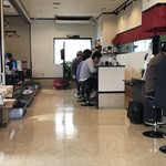 一成 - ほら 店内は満員
      日曜日の１２時半