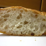 boulangerie S e'quipe - プチバゲットカンパーニュの断面