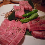 炭火焼肉 筵 - 特選３点盛り