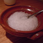 炭火焼肉 筵 - 天然塩で食べる肉が一番美味しいね