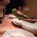 炭火焼肉 筵 - ししとうも焼けたよ