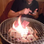炭火焼肉 筵 - 炎に包まれる肉と私のハート。。。