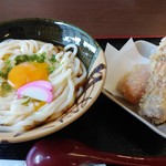 うどん よしの - 釜玉うどん大盛り+ちくわ天