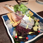 Koshitsu Izakaya Banya - 秋刀魚のお造り