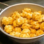 Mysterious! Smoky Caramel Corn