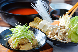 Hakata Shunsai Sengyo Ajito - 味十鍋 赤 