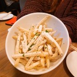 原価ビストロBAN！ 品川港南口 - チーズフライドポテト