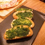 原価ビストロBAN！ - ガーリックトースト