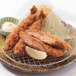 Tonkatsu Fujiyoshi - 鮭＆海老フライ