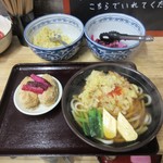 うどん屋 はやし亭 - かき揚げうどんといなり