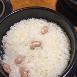 サンドゥレ - 特に土鍋で炊かれたご飯がツヤツヤで美味しい