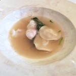 ルーデンス - 具材は空心菜と海老入りラビオリ