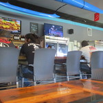 Umeke's Fishmarket Bar & Grill - 店内（カウンター）