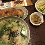 餃子の丸満 - ほんとんラーメン定食（ごはん未着）