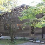 キッチンスヌーグ - 裏庭からの建物