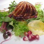 レフェルヴェソンス - アップルパイの様に～ 岩手石黒牧場 ホロホロ鶏のラグー 手長海老フォアグラ オレンジパプリカのソースＵＰ１